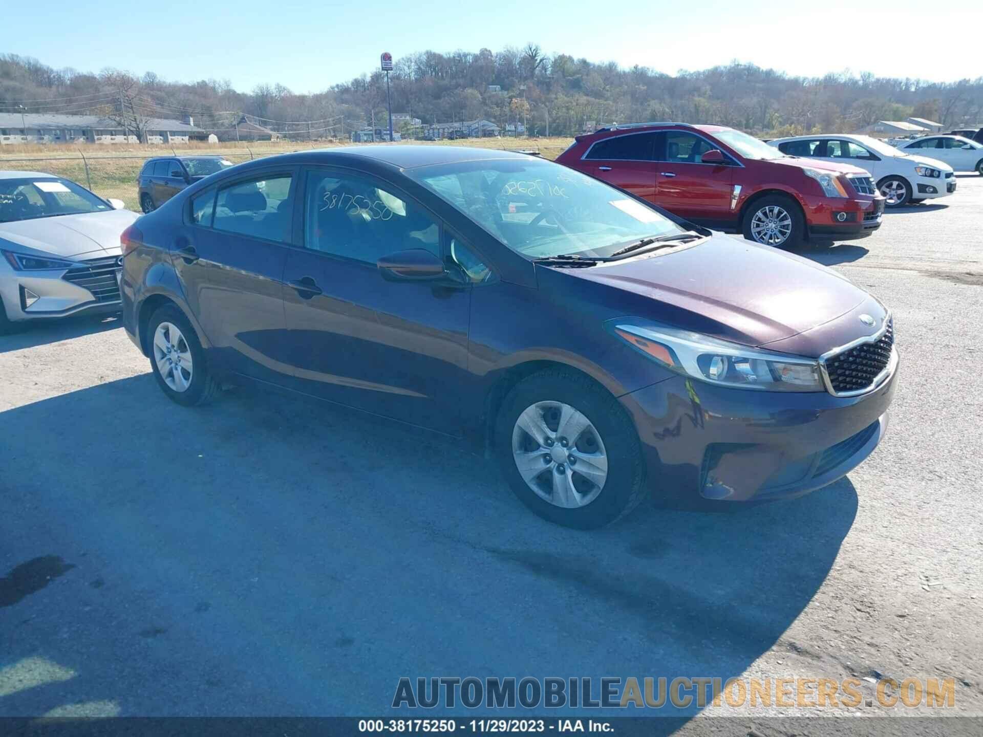 3KPFK4A71JE167371 KIA FORTE 2018