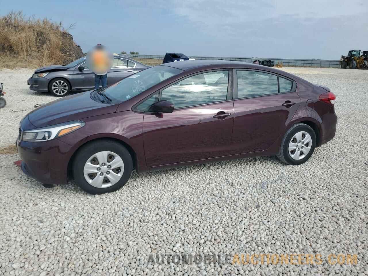 3KPFK4A71JE190035 KIA FORTE 2018