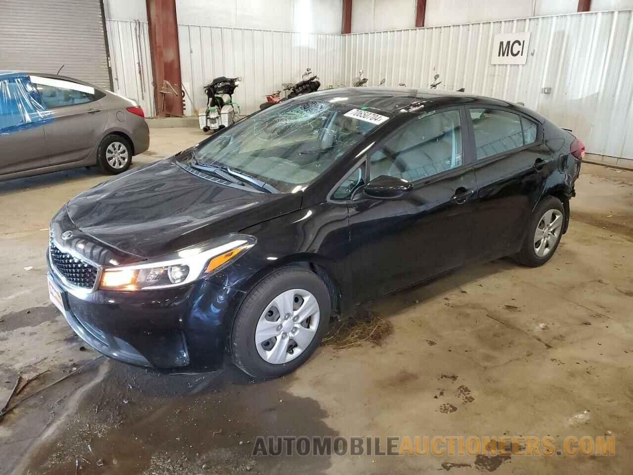 3KPFK4A71JE211966 KIA FORTE 2018