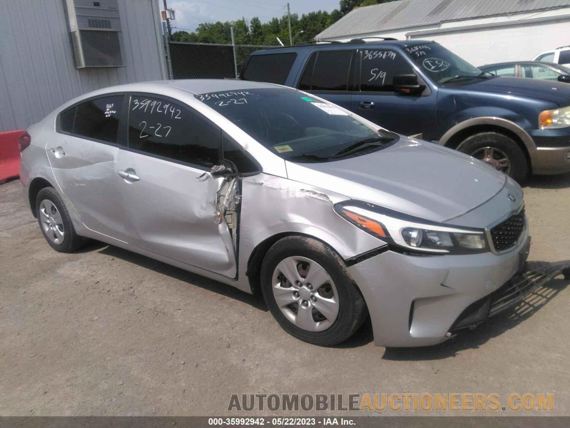 3KPFK4A71JE215743 KIA FORTE 2018