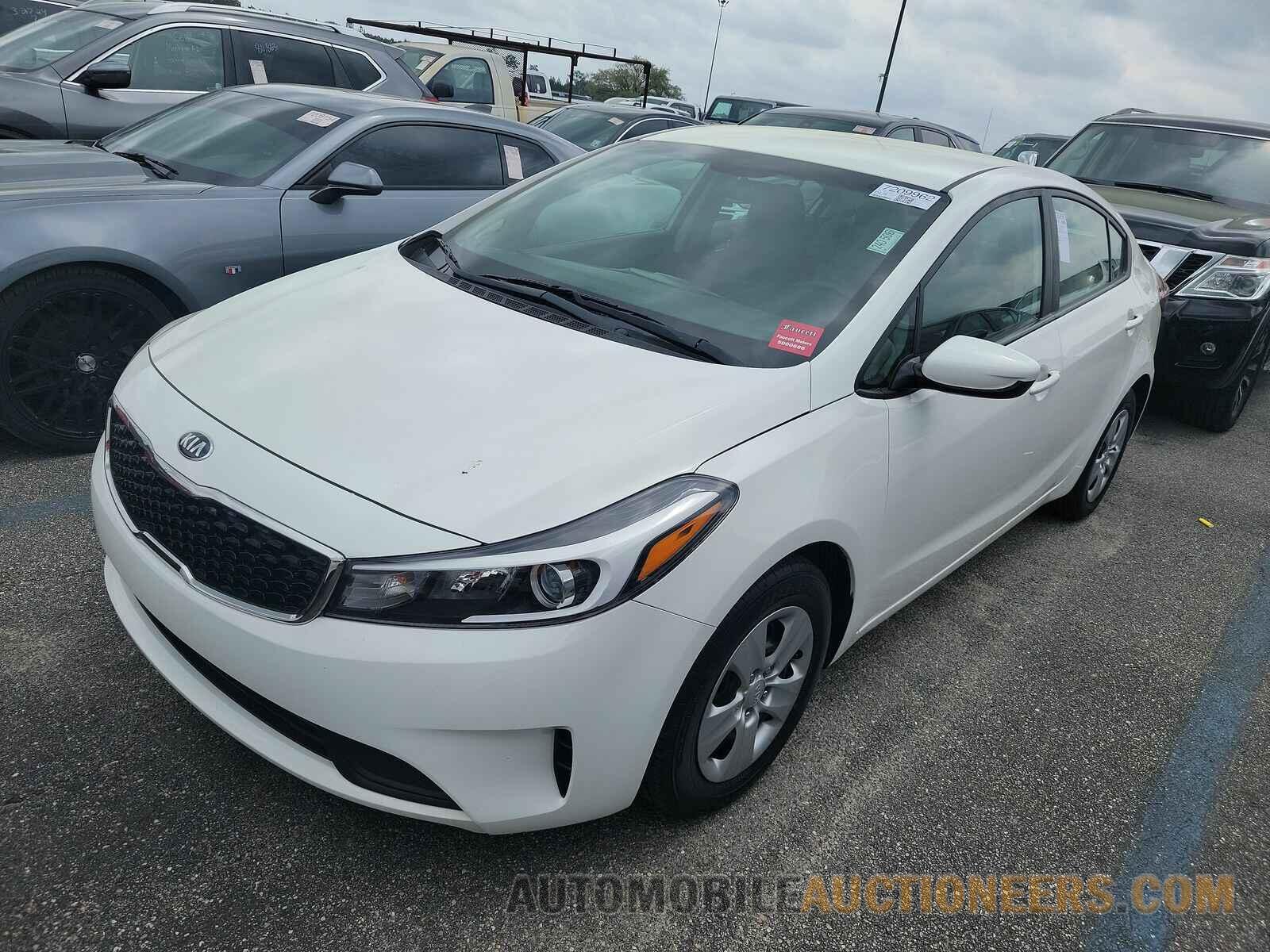 3KPFK4A71JE237211 Kia Forte LX 2018