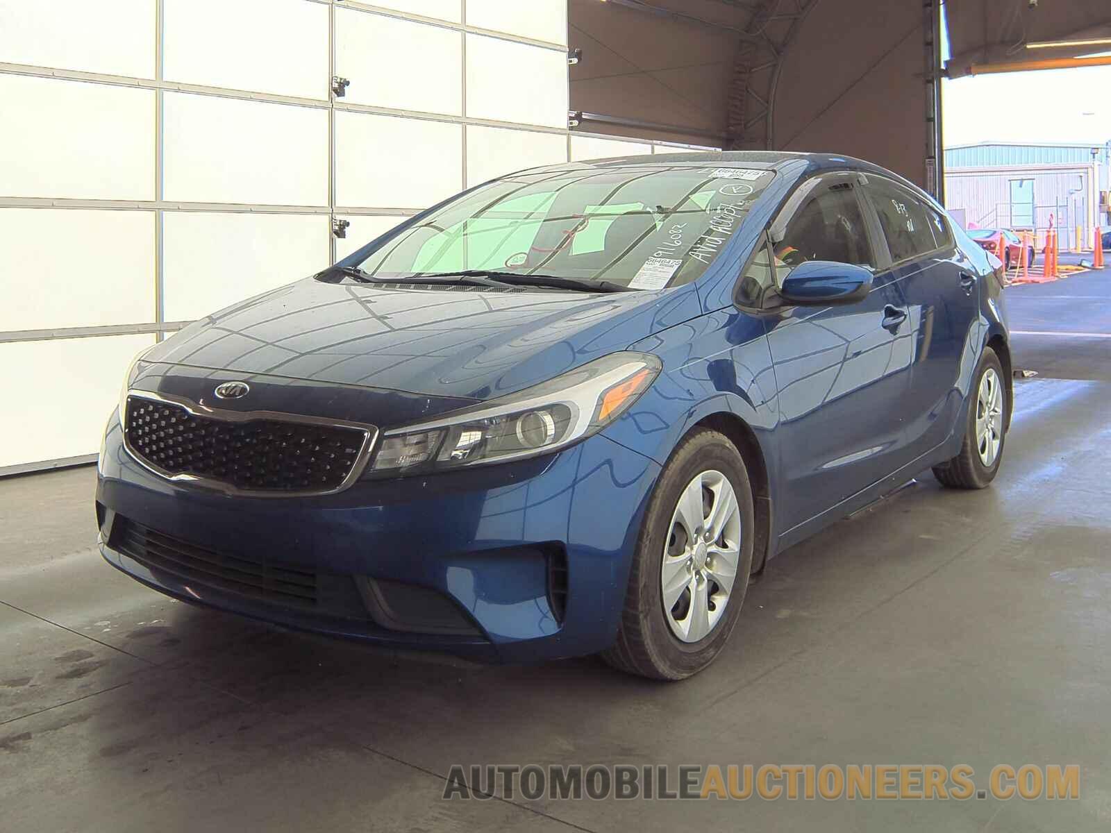 3KPFK4A71JE249777 Kia Forte LX 2018