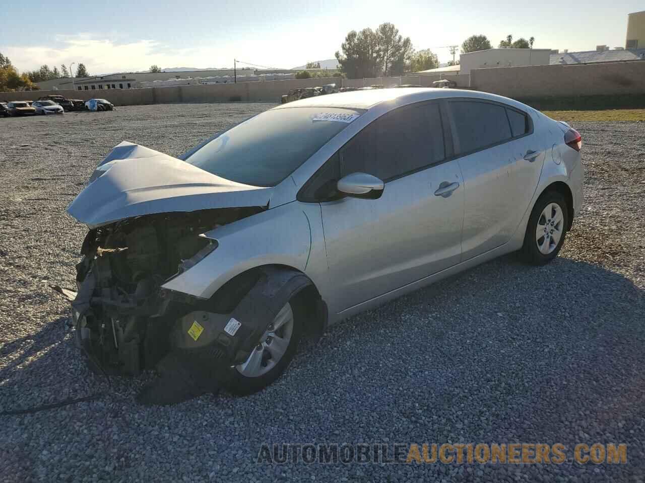 3KPFK4A71JE281032 KIA FORTE 2018