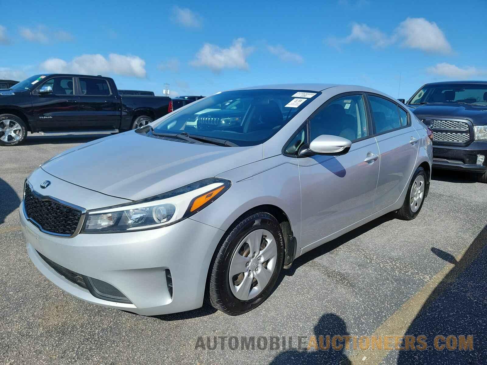 3KPFK4A72HE056256 Kia Forte LX 2017