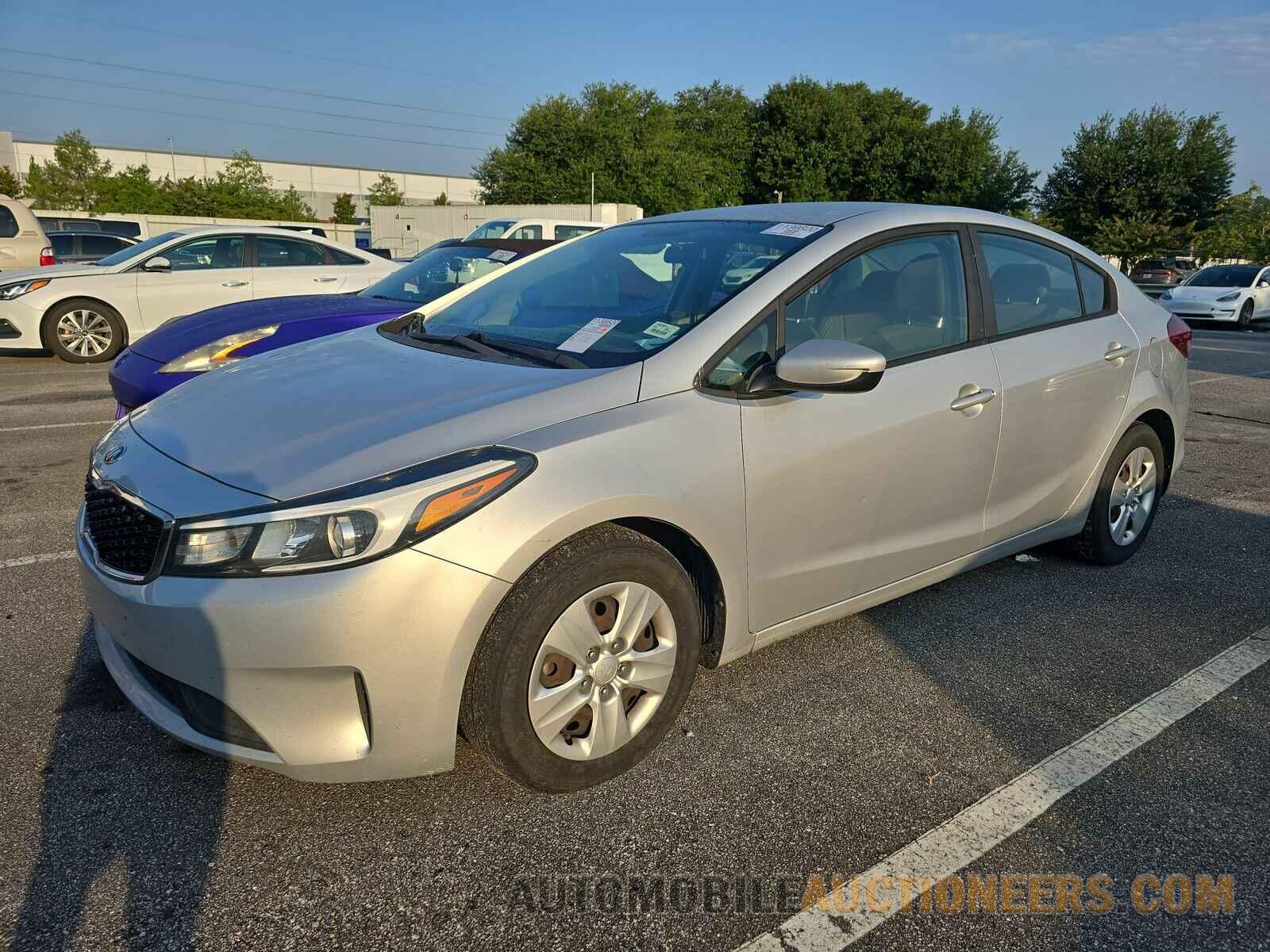 3KPFK4A72HE083540 Kia Forte LX 2017