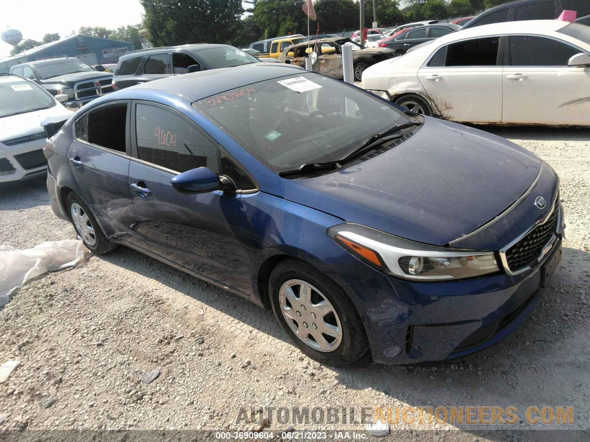 3KPFK4A72JE165967 KIA FORTE 2018