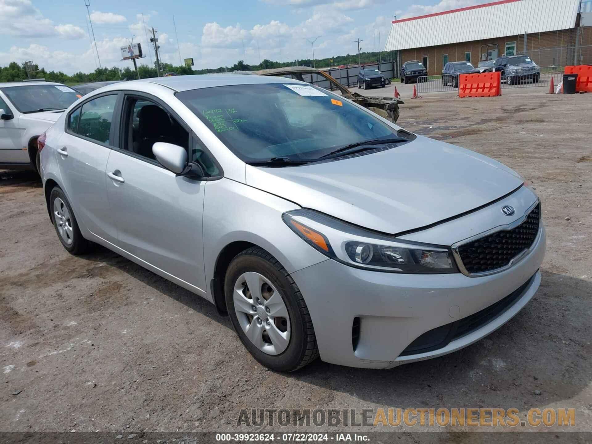 3KPFK4A72JE176130 KIA FORTE 2018