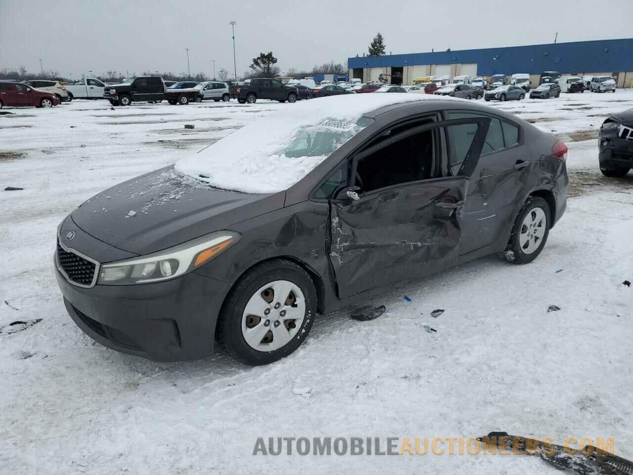 3KPFK4A72JE177049 KIA FORTE 2018