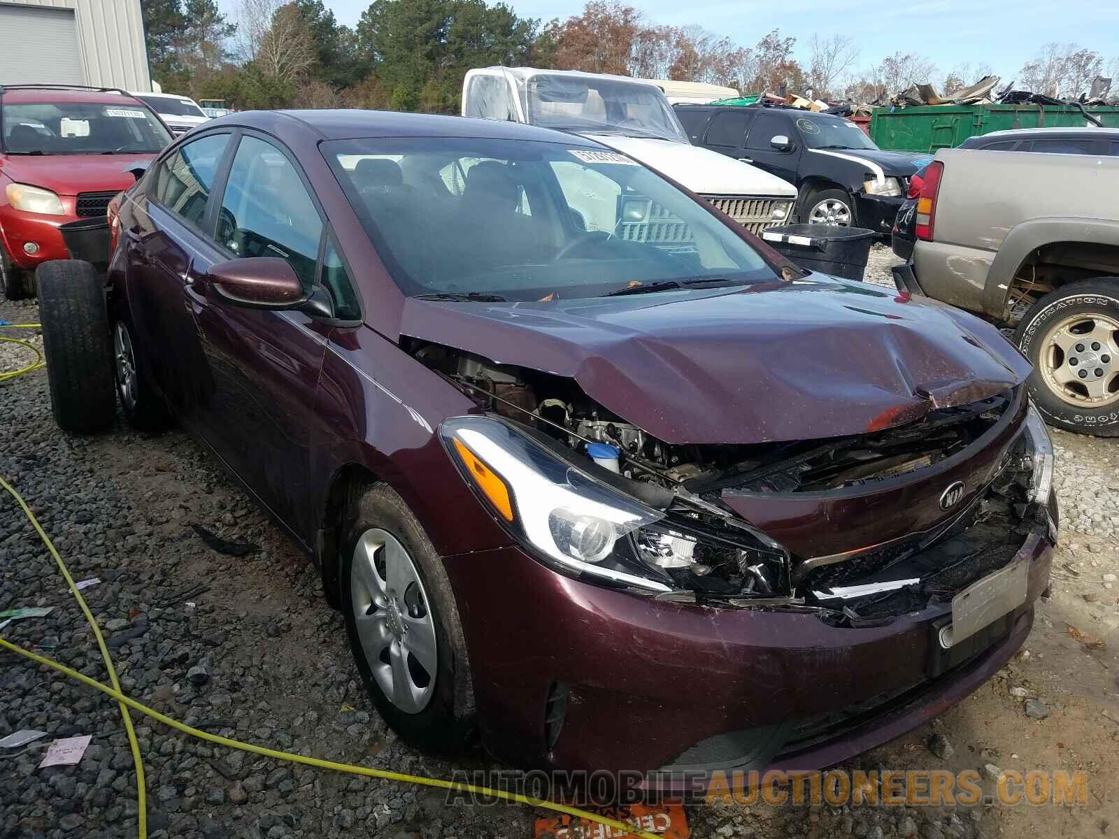 3KPFK4A72JE206582 KIA FORTE 2018