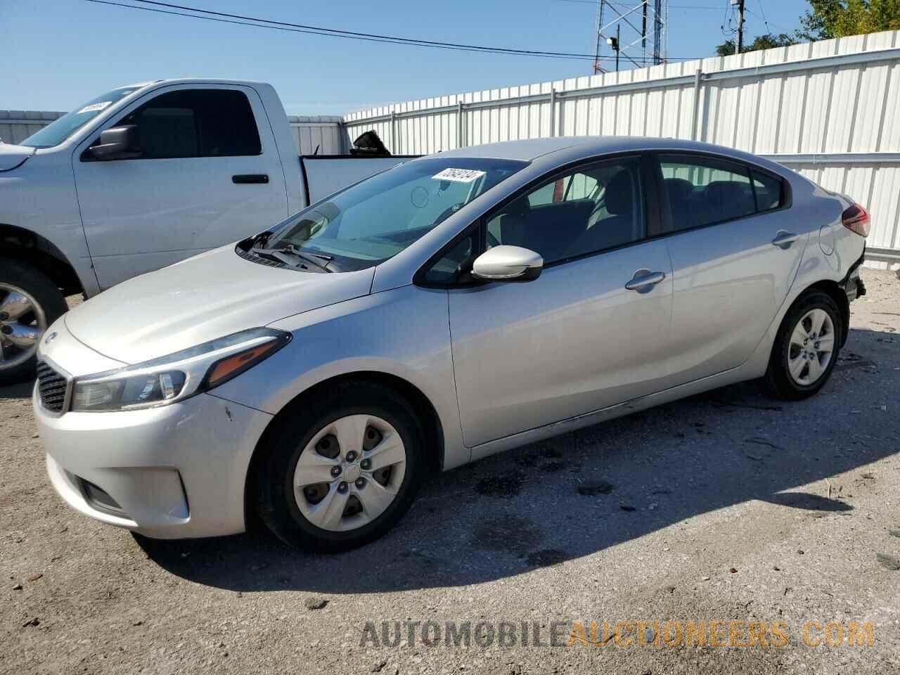 3KPFK4A72JE218795 KIA FORTE 2018