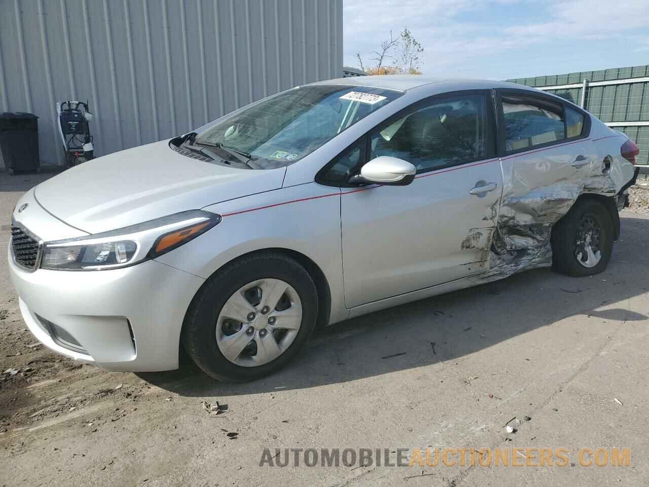 3KPFK4A72JE225679 KIA FORTE 2018