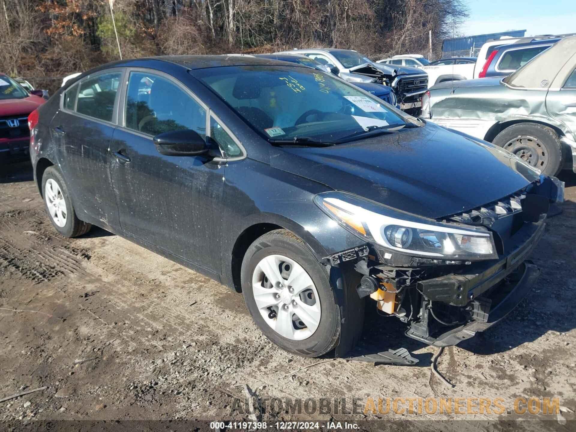 3KPFK4A72JE230686 KIA FORTE 2018