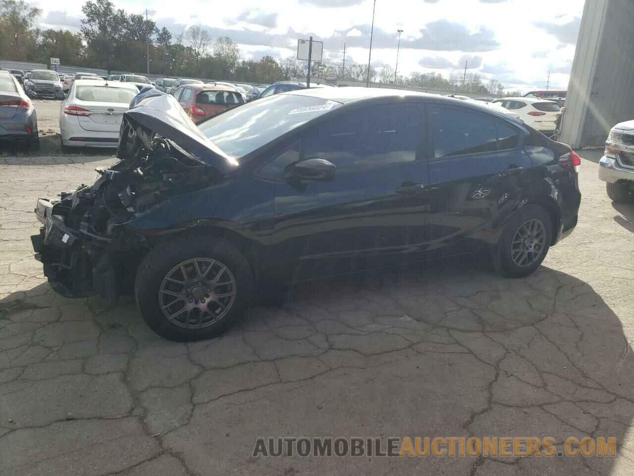 3KPFK4A72JE242711 KIA FORTE 2018