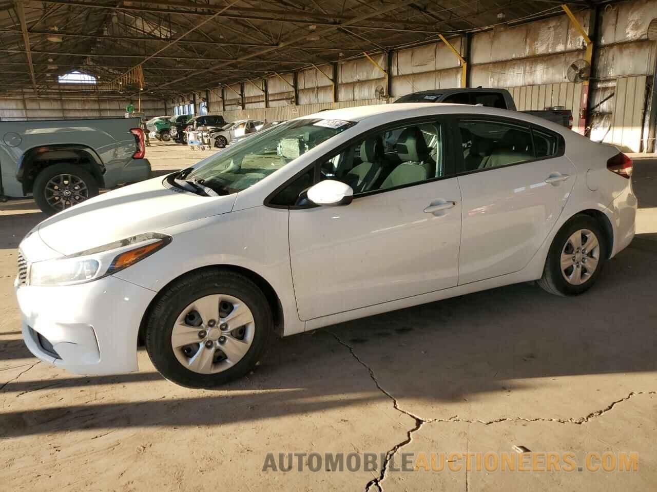 3KPFK4A72JE270749 KIA FORTE 2018