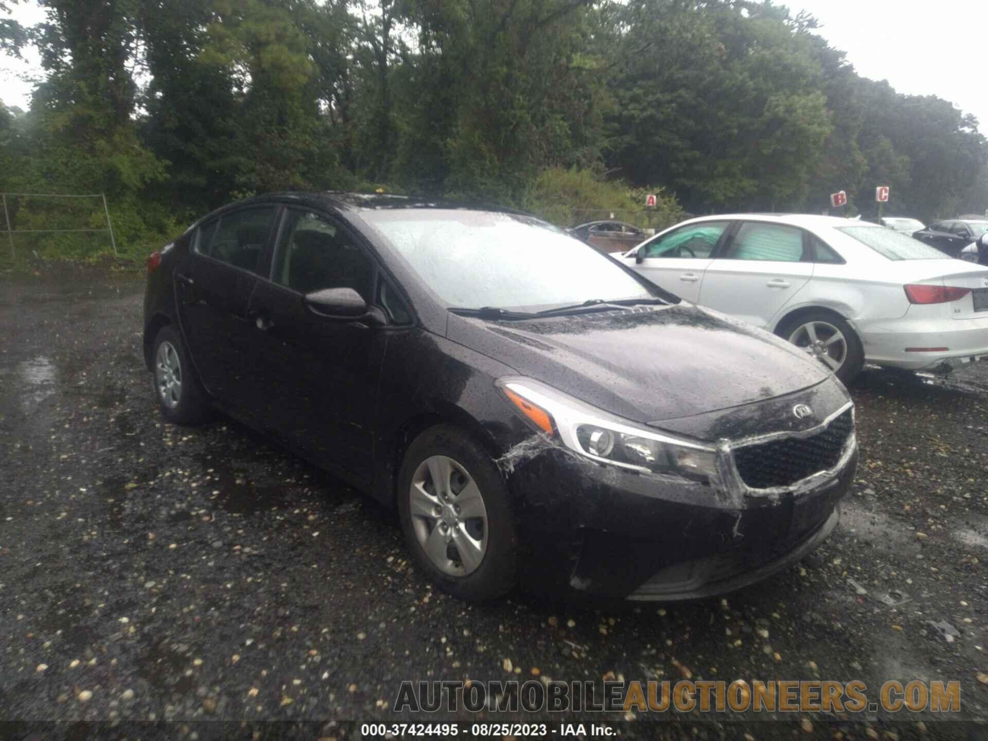 3KPFK4A72JE277863 KIA FORTE 2018