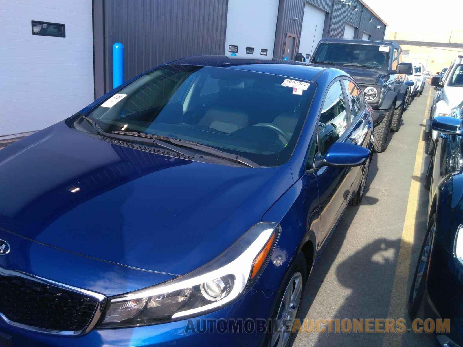 3KPFK4A72JE280469 Kia Forte LX 2018