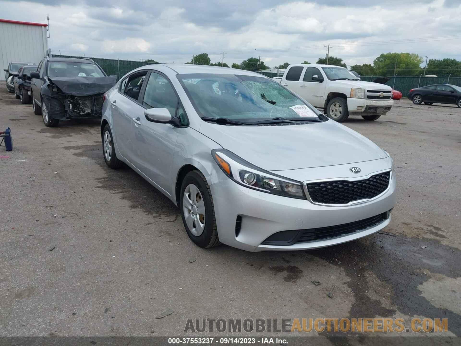 3KPFK4A72JE282027 KIA FORTE 2018