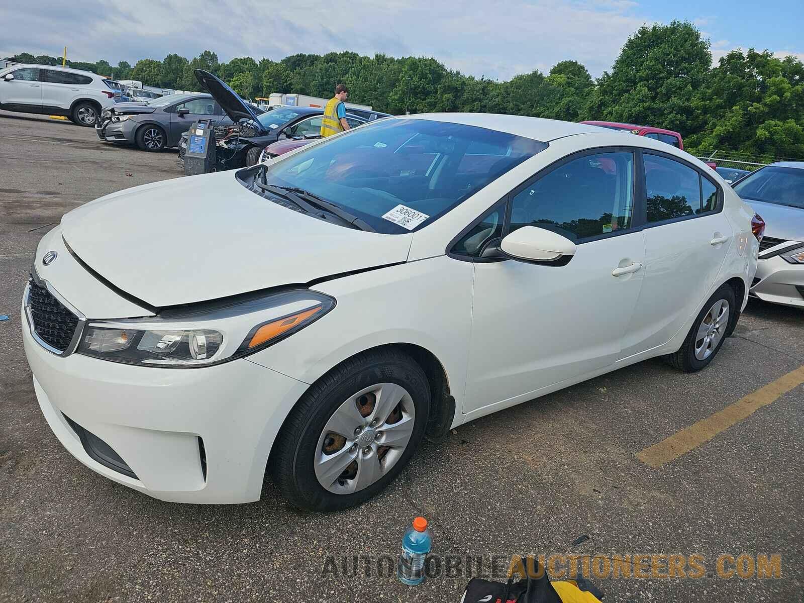 3KPFK4A73HE115699 Kia Forte LX 2017