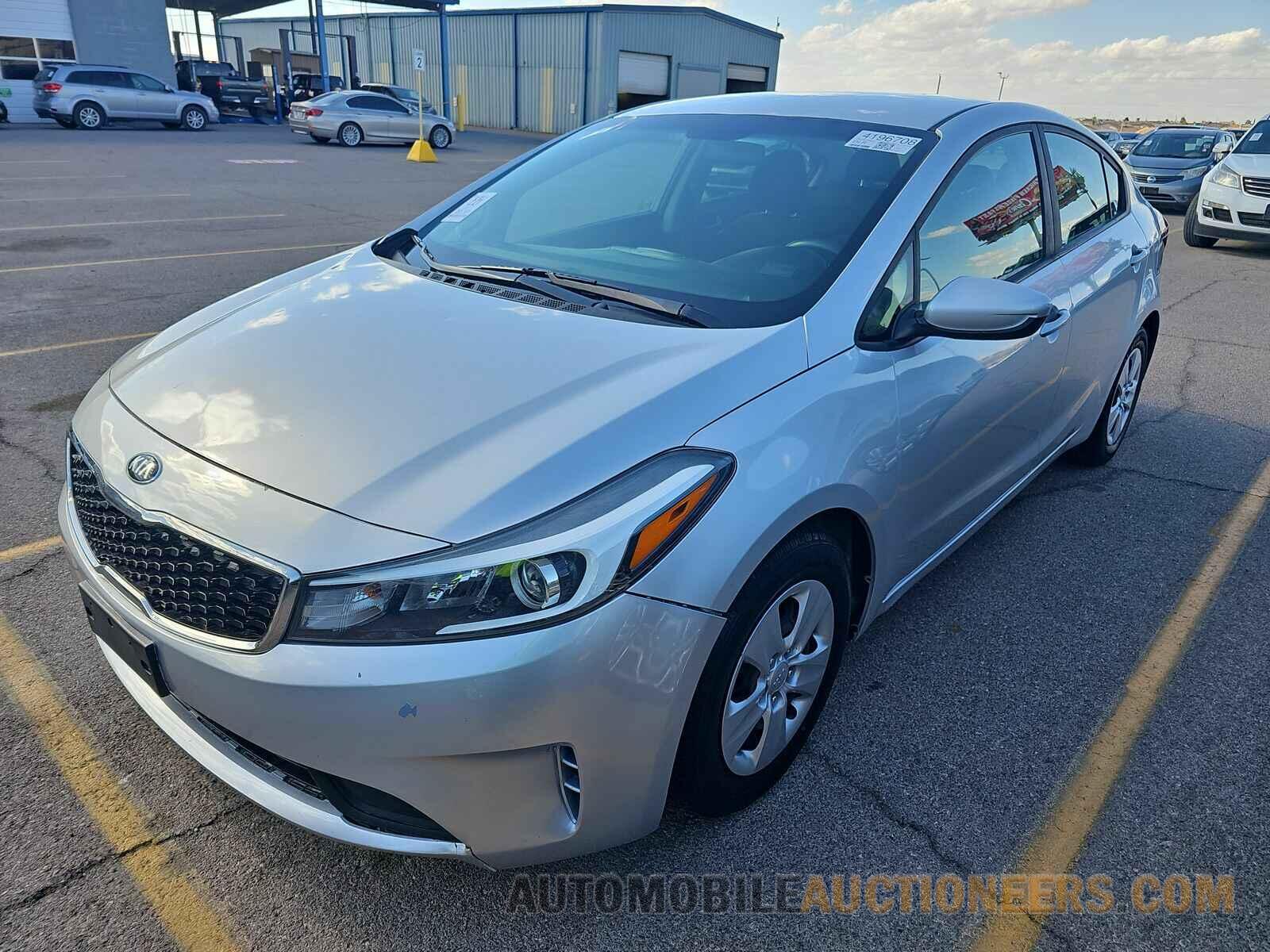 3KPFK4A73HE130672 Kia Forte LX 2017