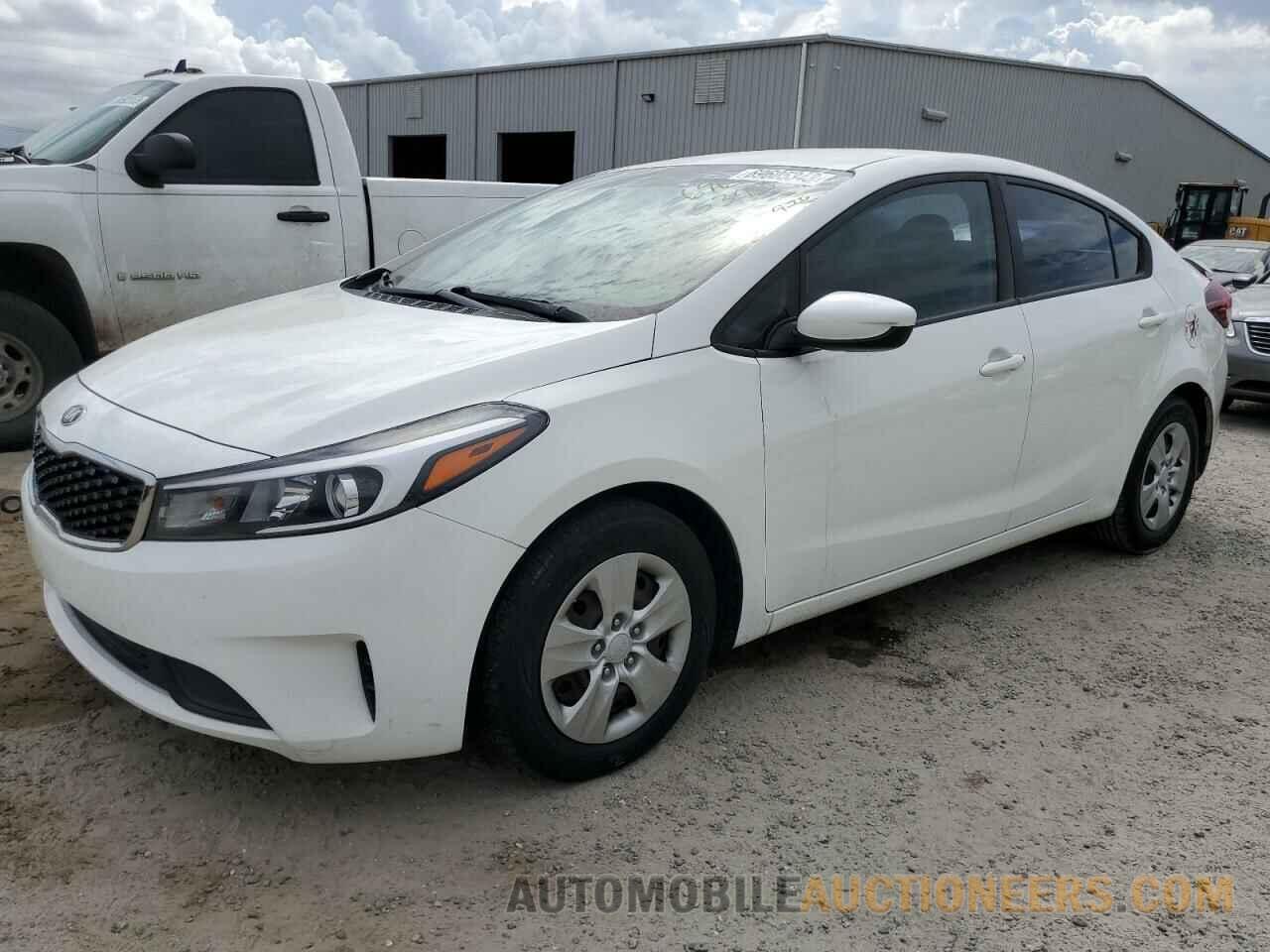 3KPFK4A73JE193289 KIA FORTE 2018