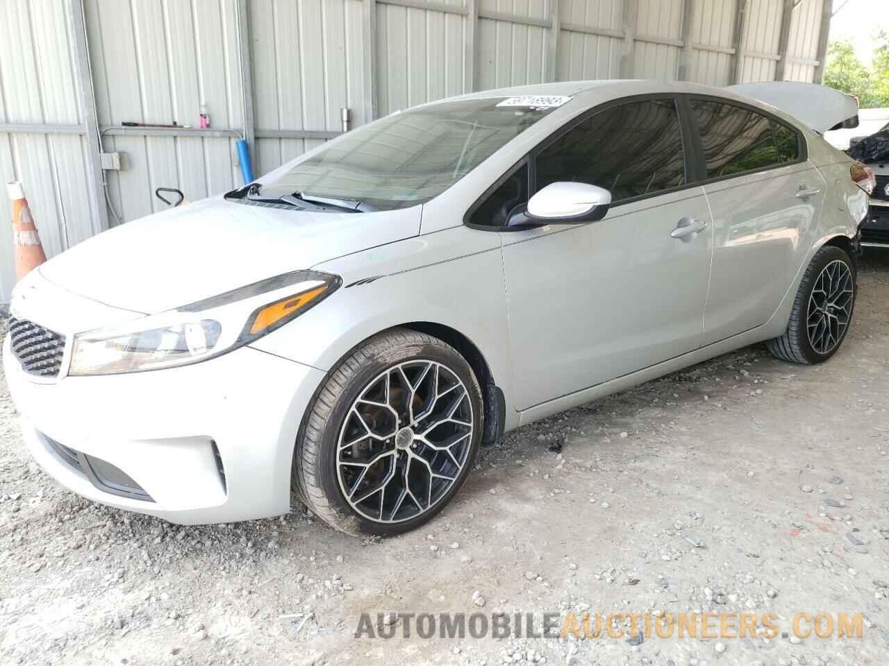 3KPFK4A73JE200077 KIA FORTE 2018