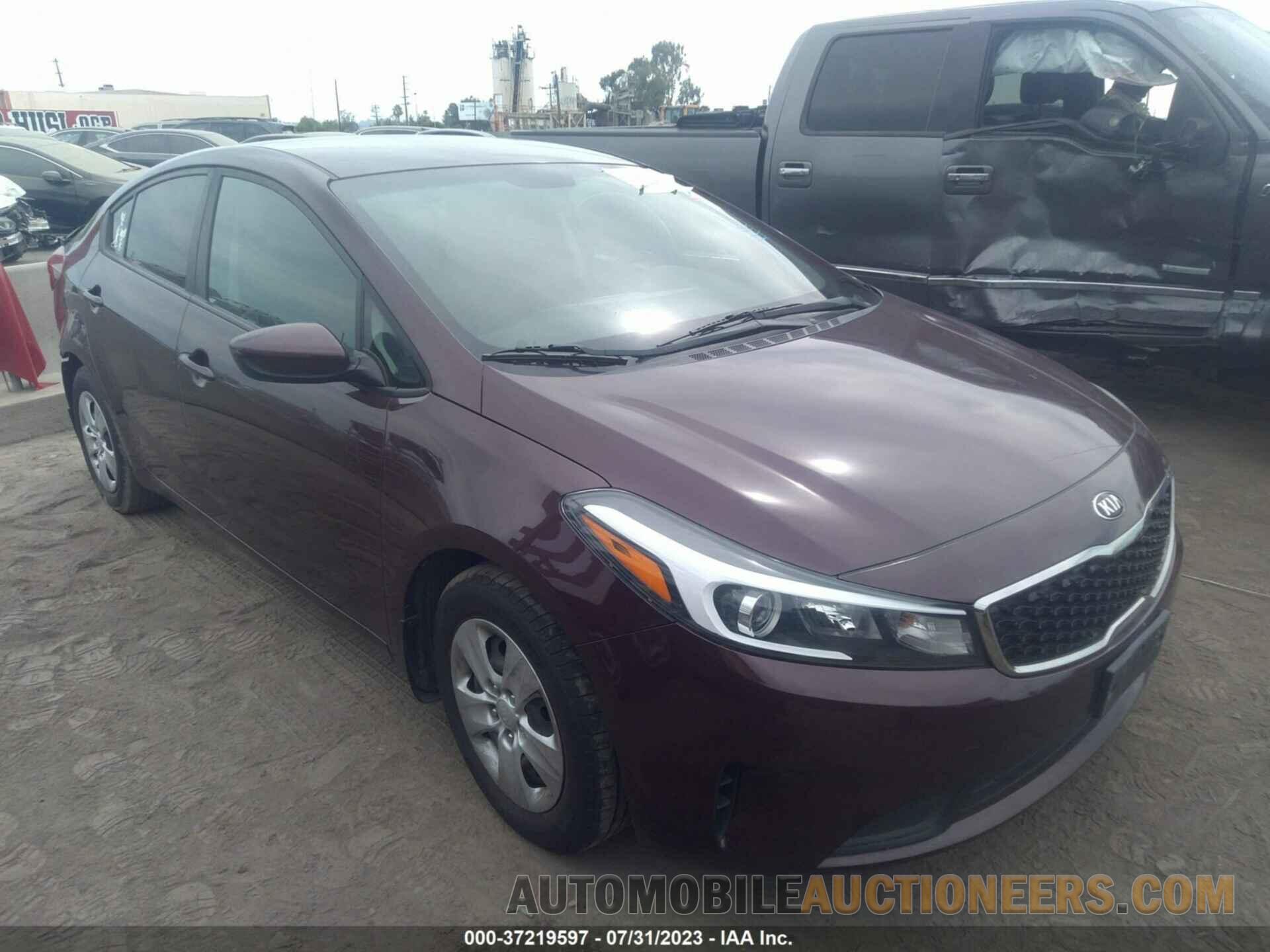 3KPFK4A73JE222709 KIA FORTE 2018