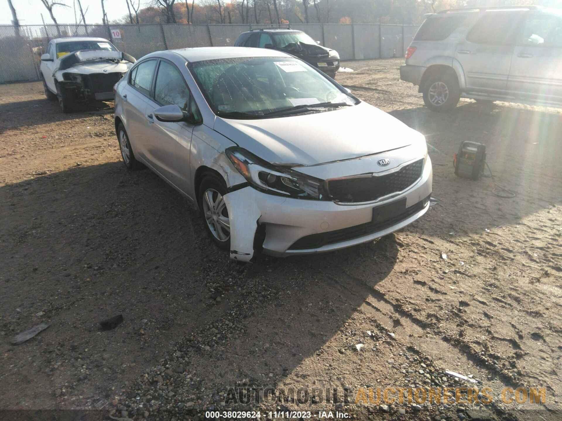 3KPFK4A73JE231667 KIA FORTE 2018