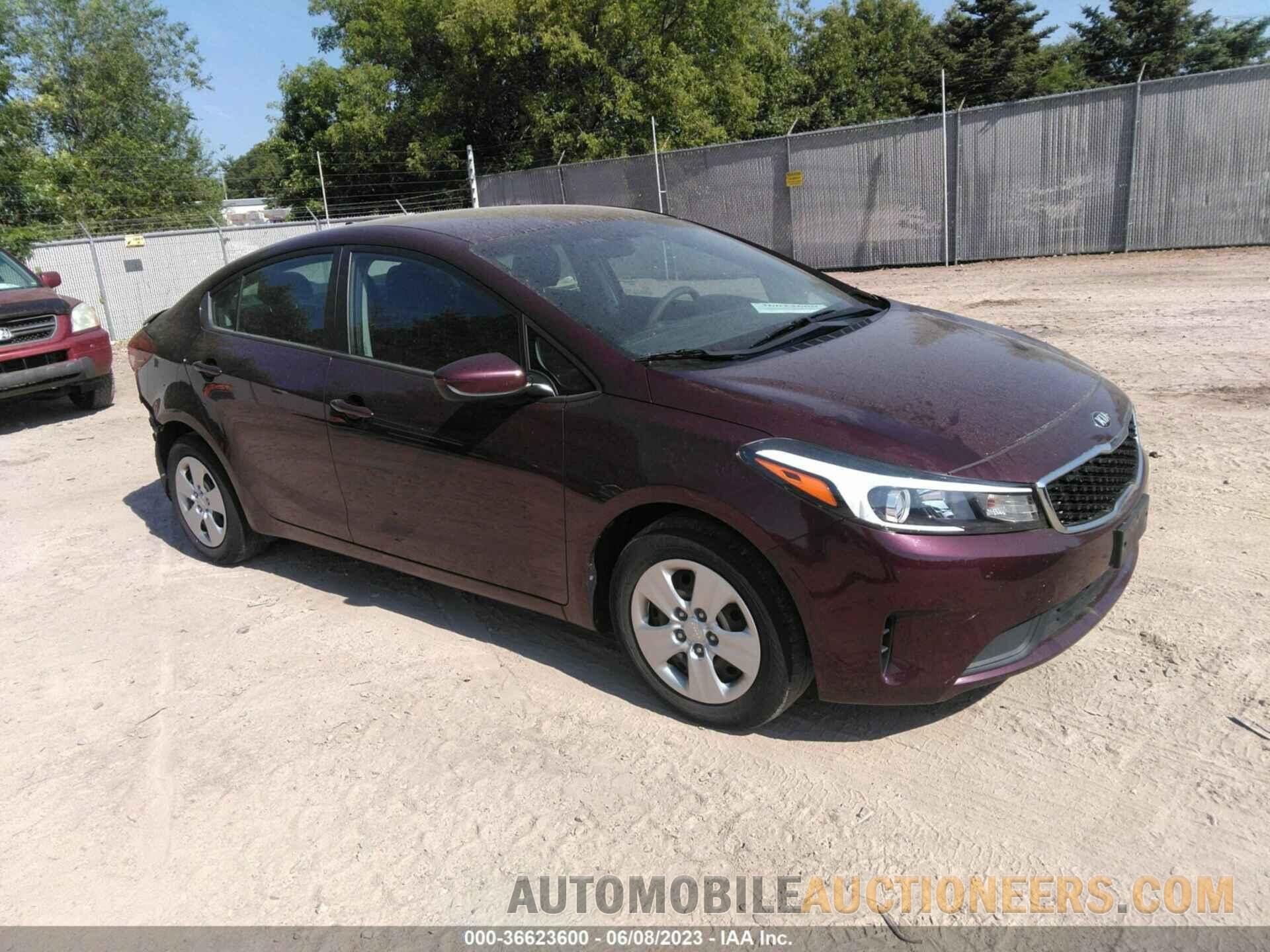 3KPFK4A73JE267956 KIA FORTE 2018