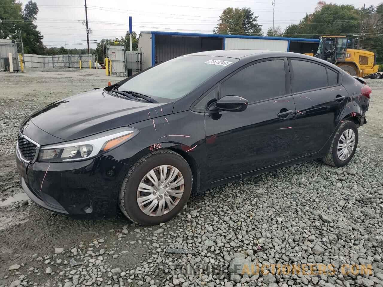 3KPFK4A73JE271215 KIA FORTE 2018