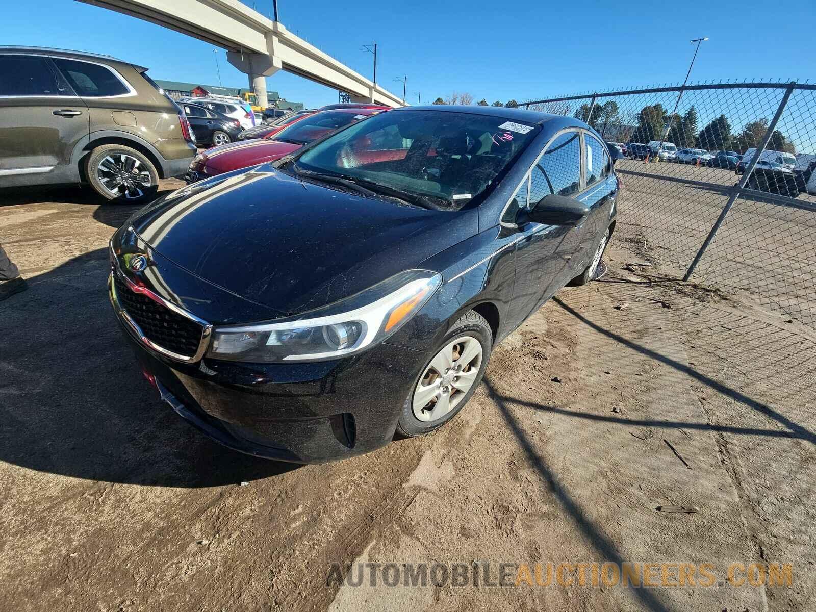 3KPFK4A74HE062592 Kia Forte LX 2017