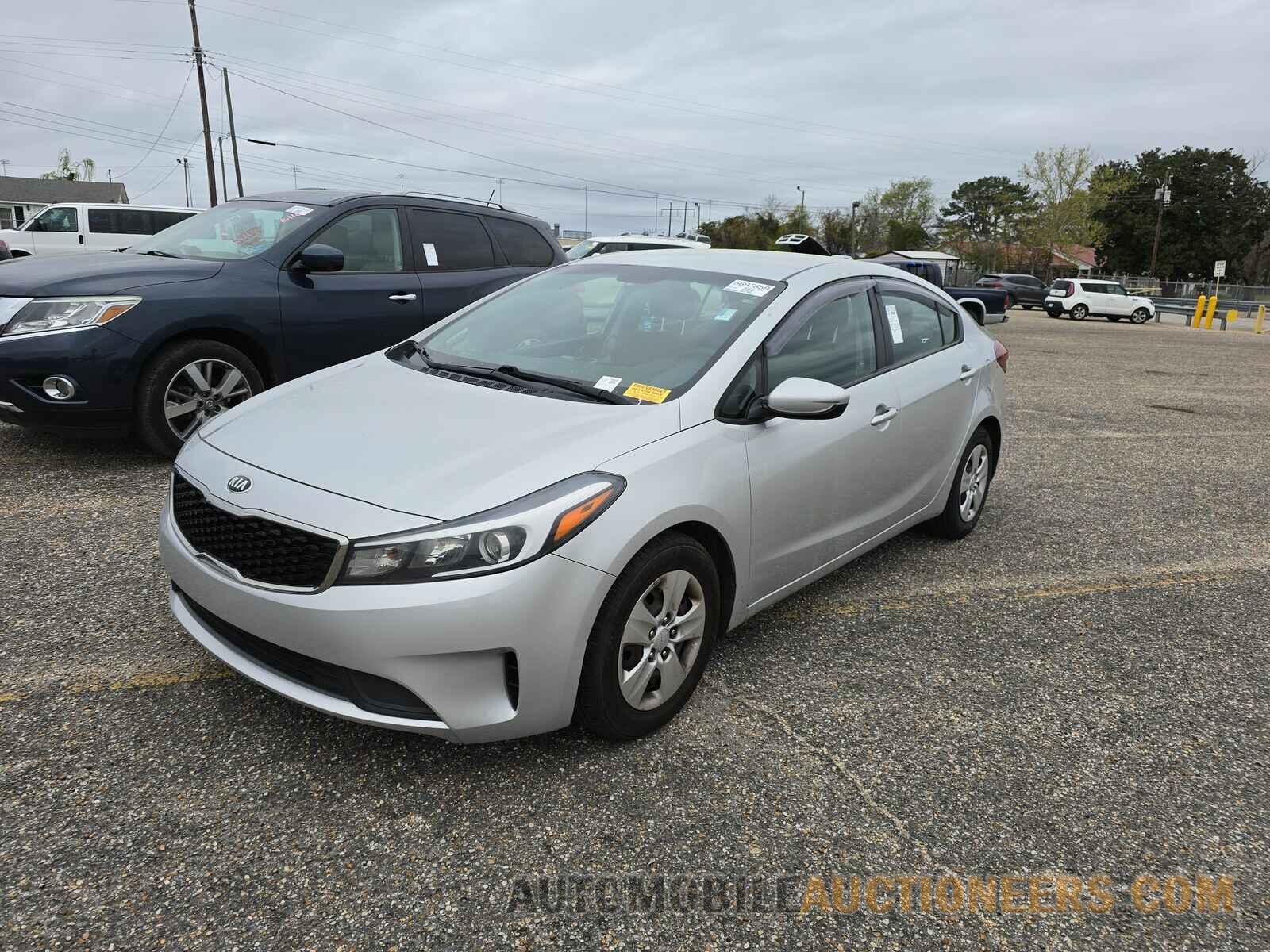 3KPFK4A74HE066805 Kia Forte LX 2017