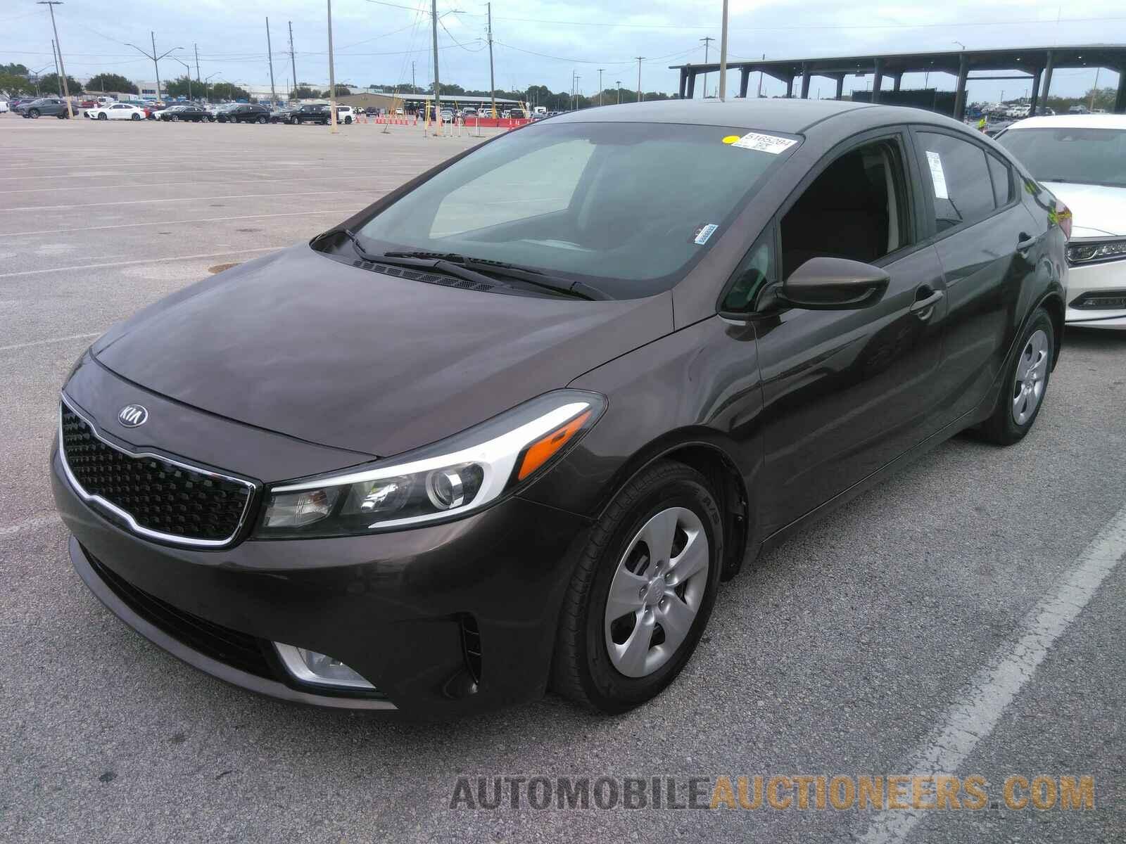 3KPFK4A74HE147075 Kia Forte LX 2017