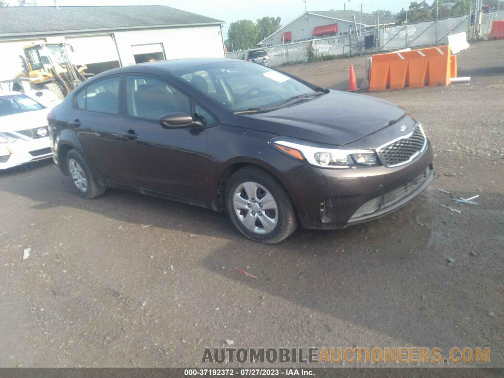 3KPFK4A74JE175335 KIA FORTE 2018