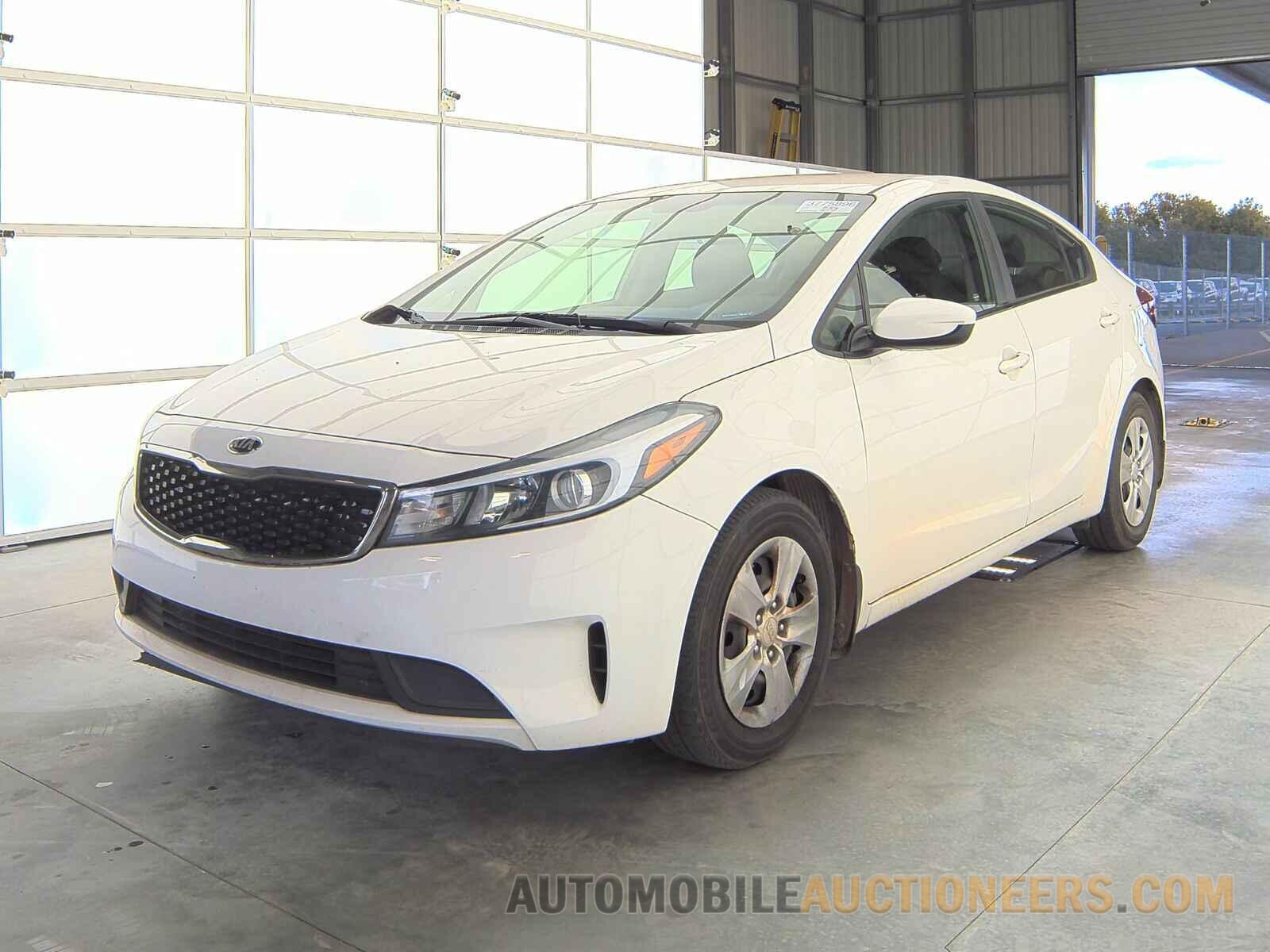 3KPFK4A74JE185024 Kia Forte LX 2018