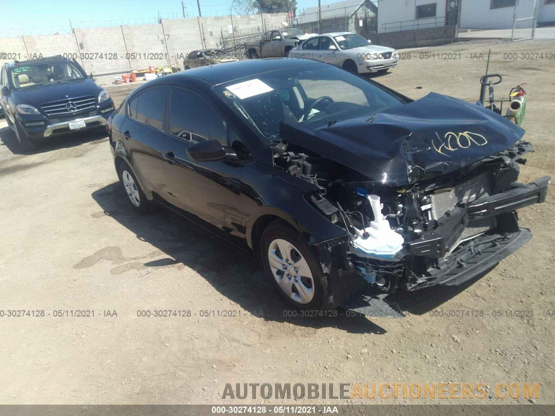 3KPFK4A74JE210245 KIA FORTE 2018