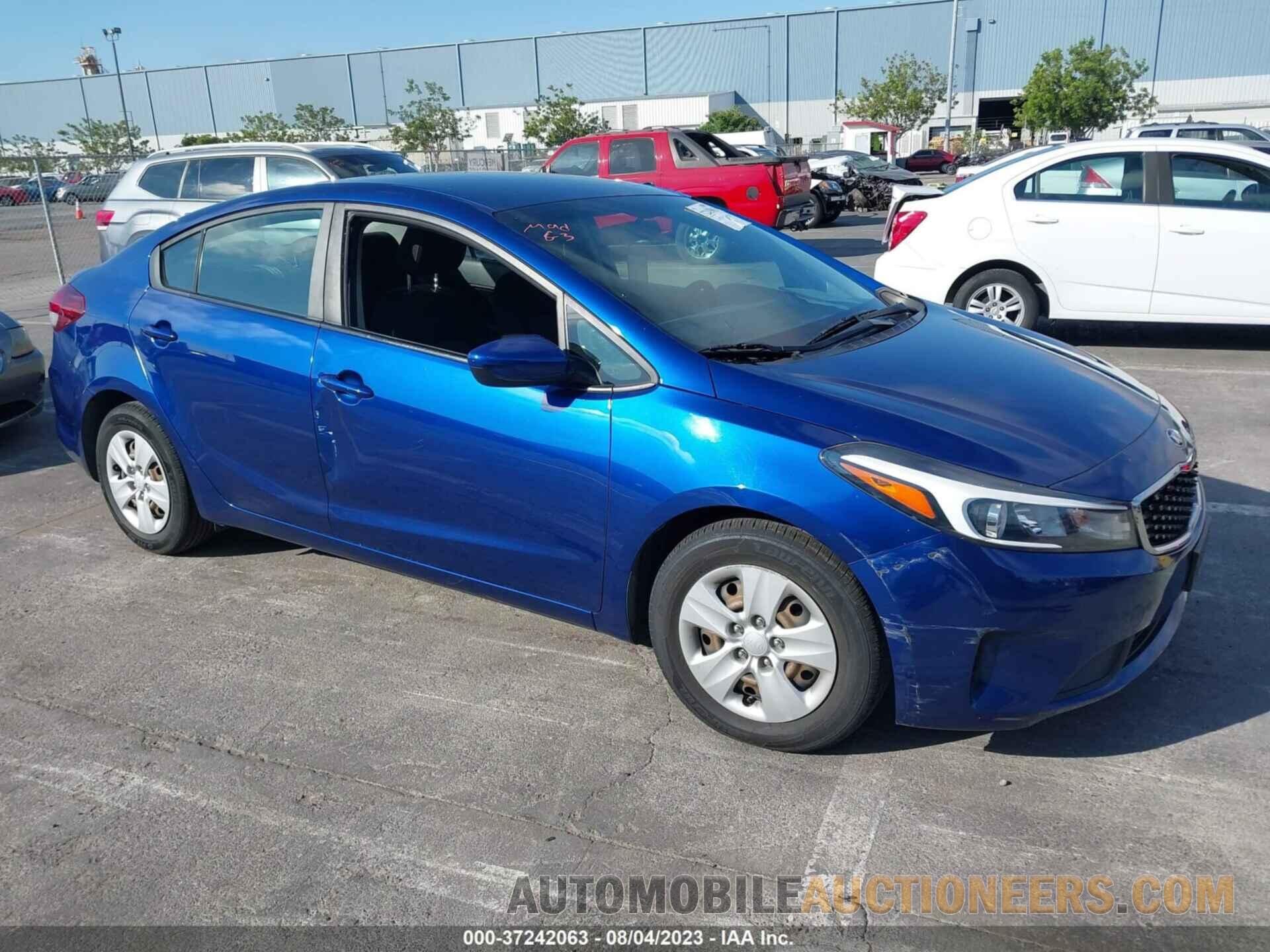 3KPFK4A74JE212139 KIA FORTE 2018