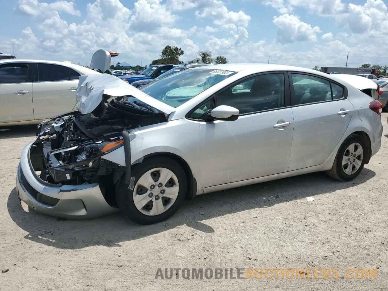 3KPFK4A74JE212285 KIA FORTE 2018