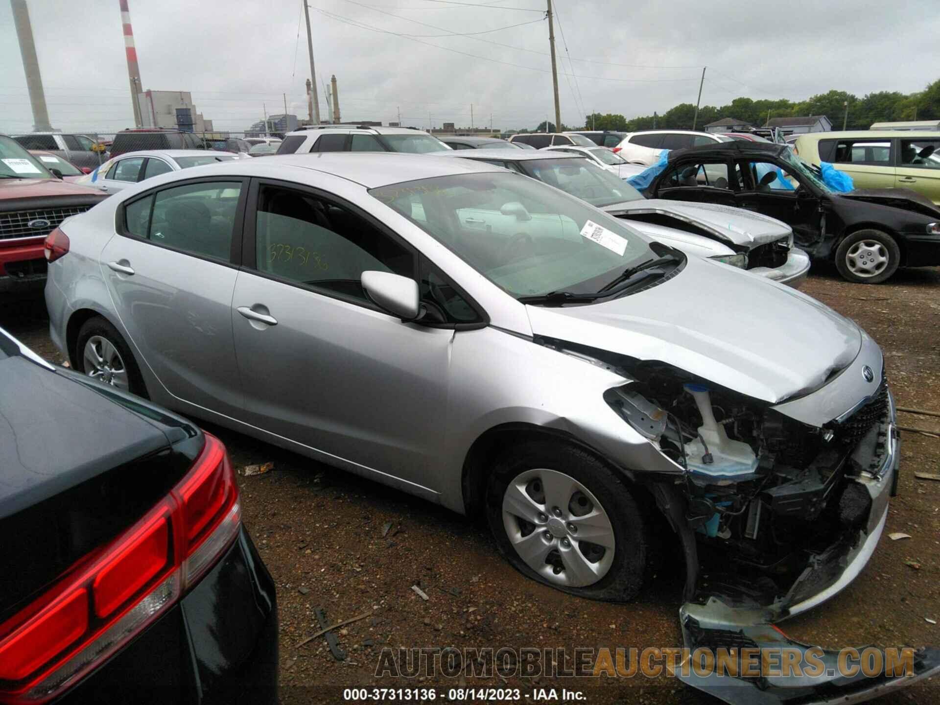 3KPFK4A74JE218829 KIA FORTE 2018