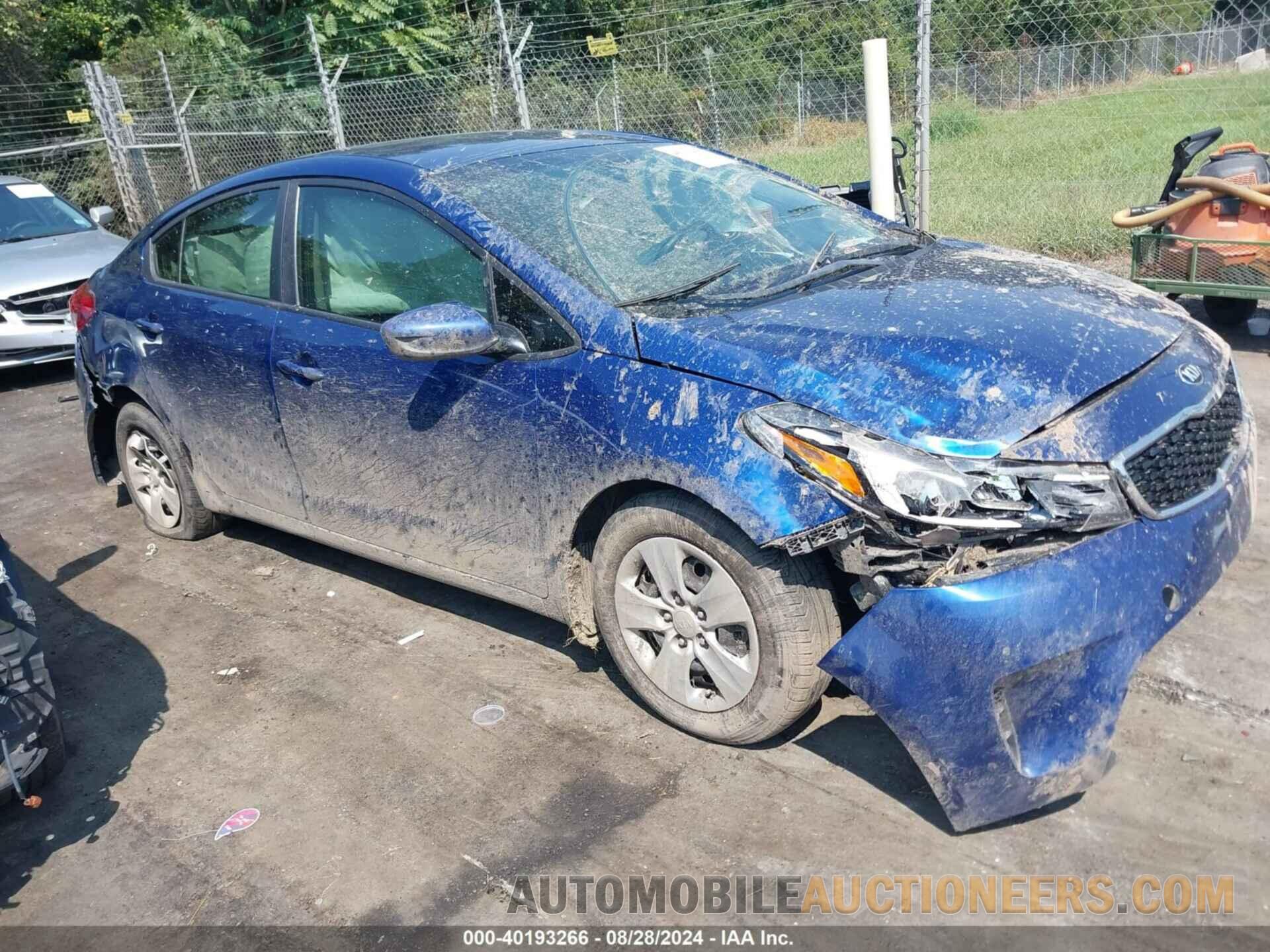 3KPFK4A74JE233590 KIA FORTE 2018