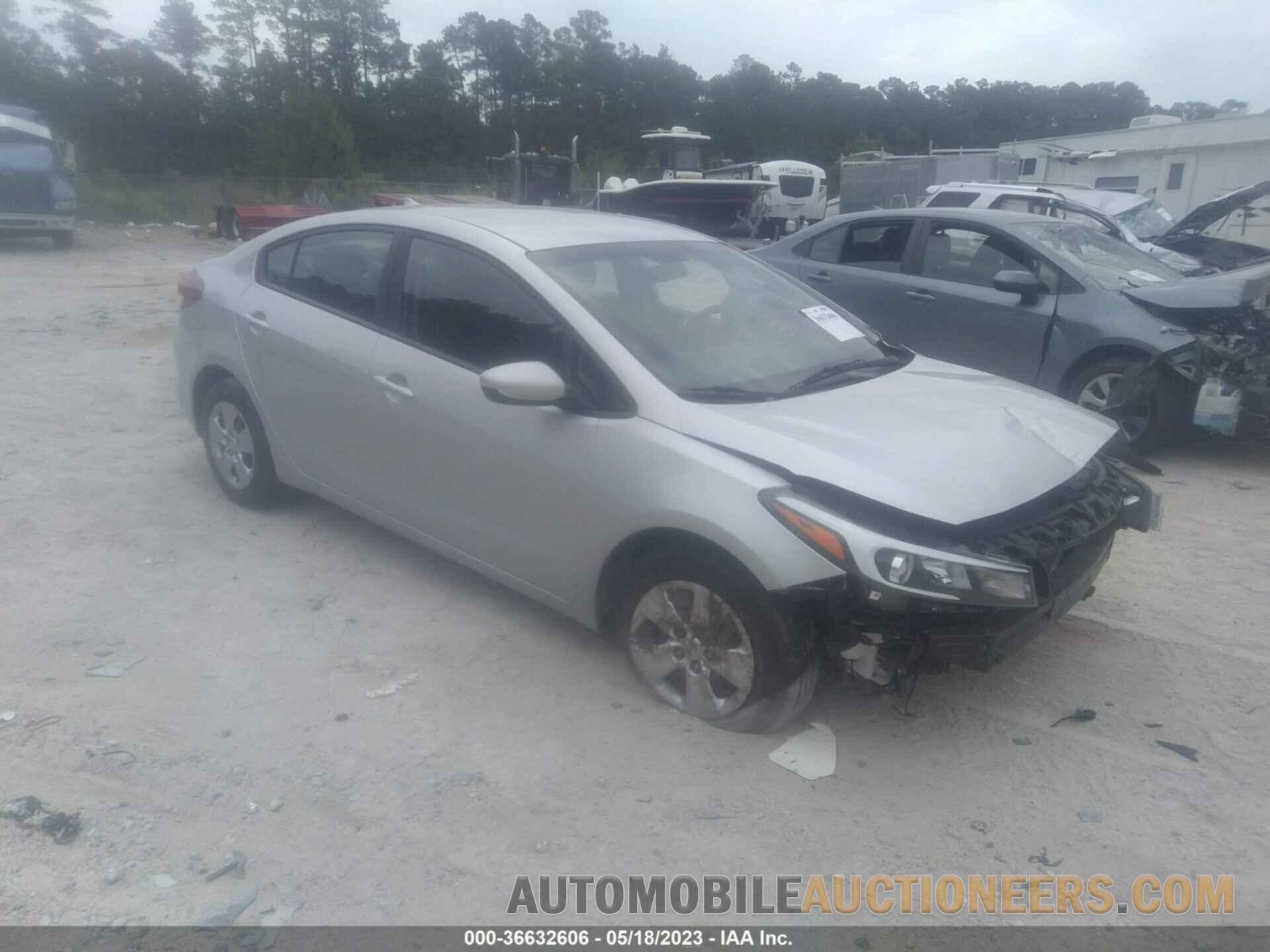 3KPFK4A74JE236733 KIA FORTE 2018