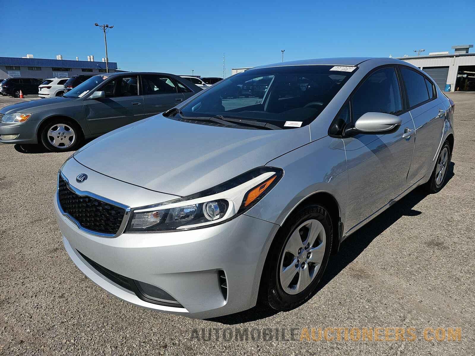 3KPFK4A74JE236845 Kia Forte LX 2018