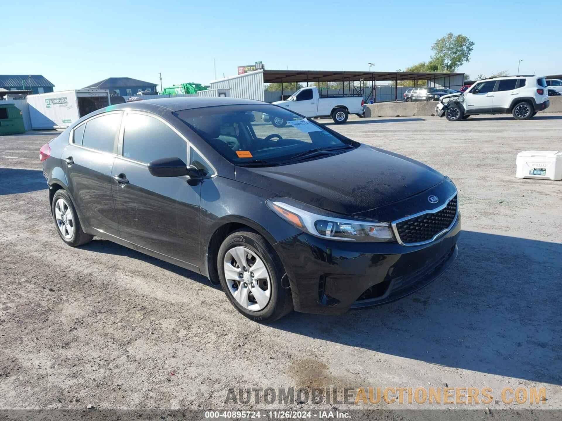 3KPFK4A74JE239051 KIA FORTE 2018