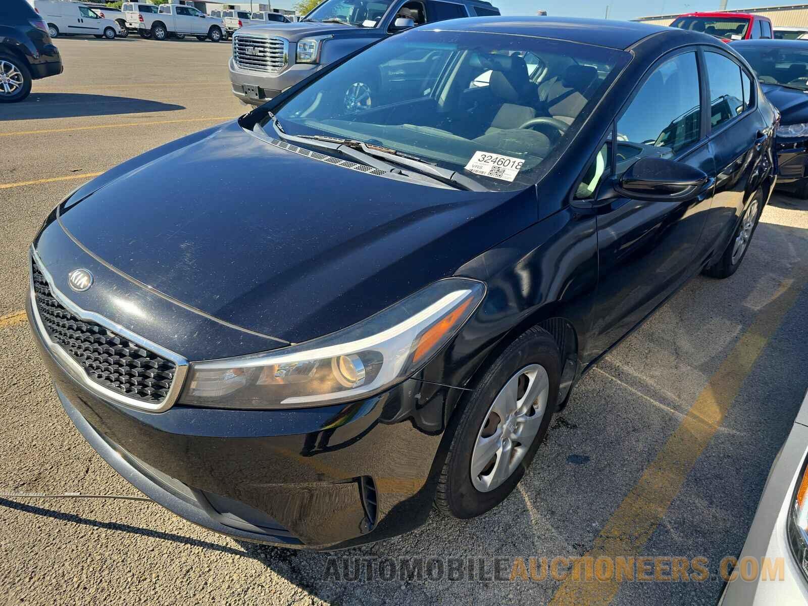 3KPFK4A74JE246971 Kia Forte LX 2018