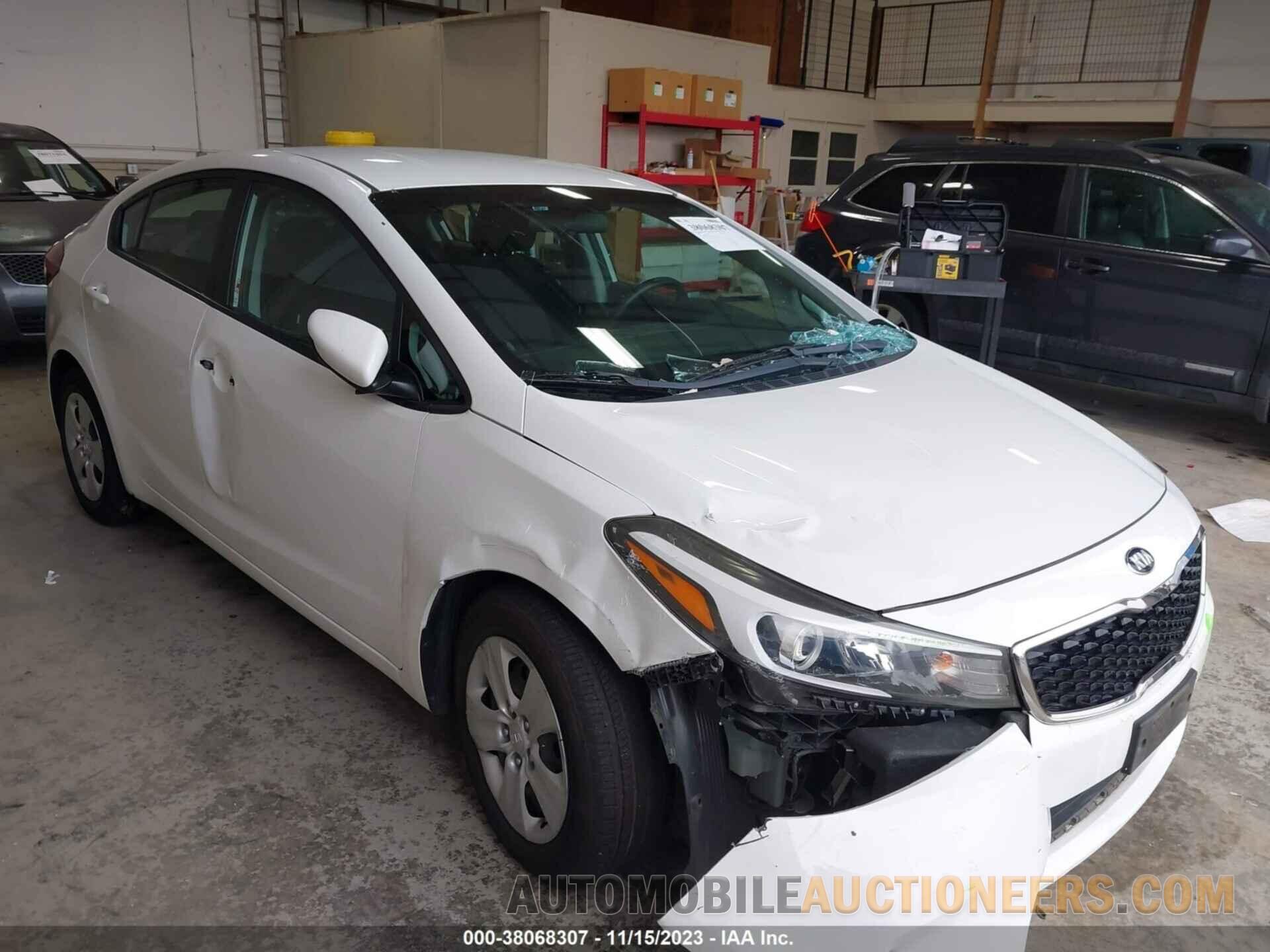 3KPFK4A74JE254438 KIA FORTE 2018