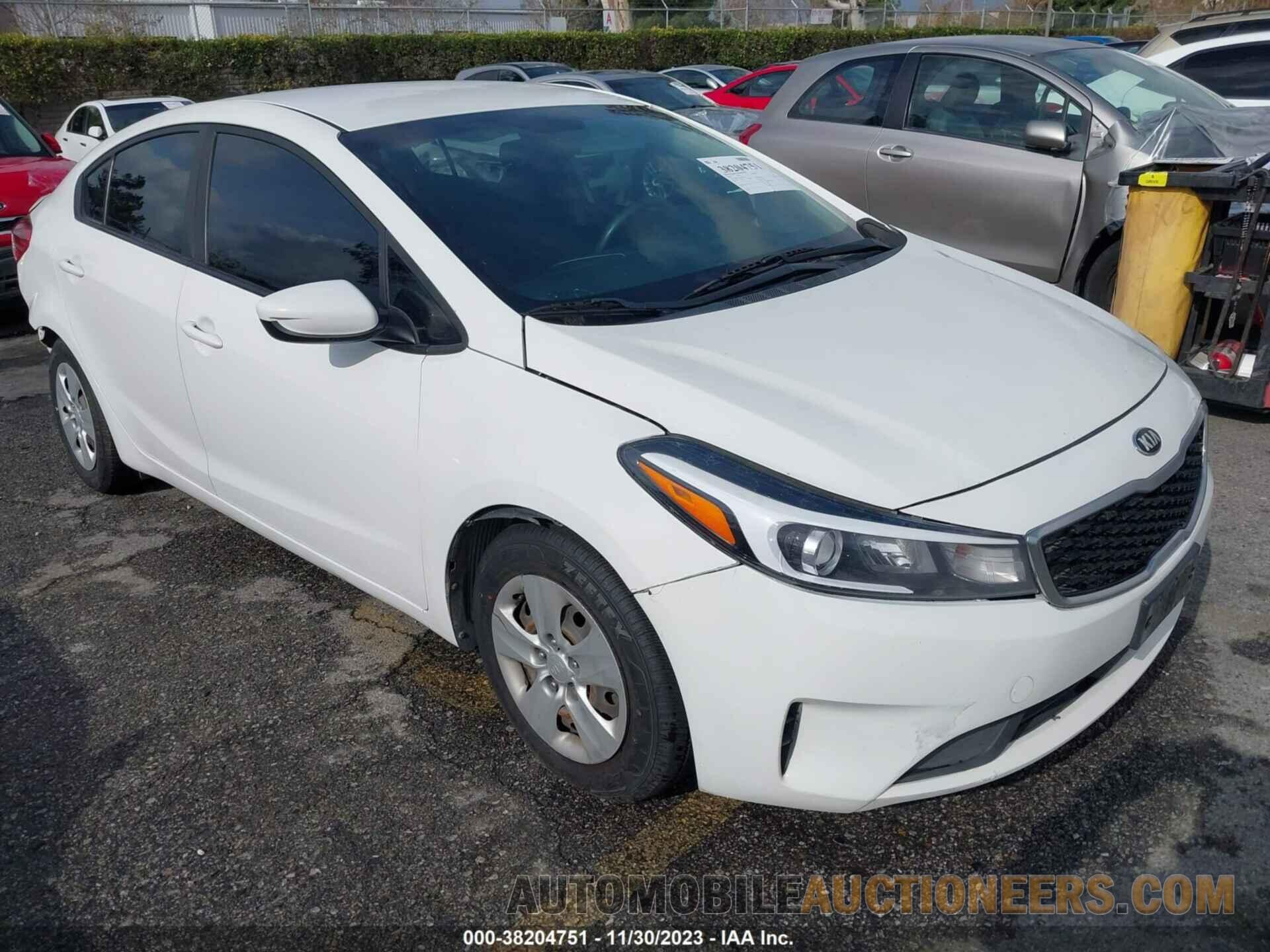 3KPFK4A74JE257758 KIA FORTE 2018