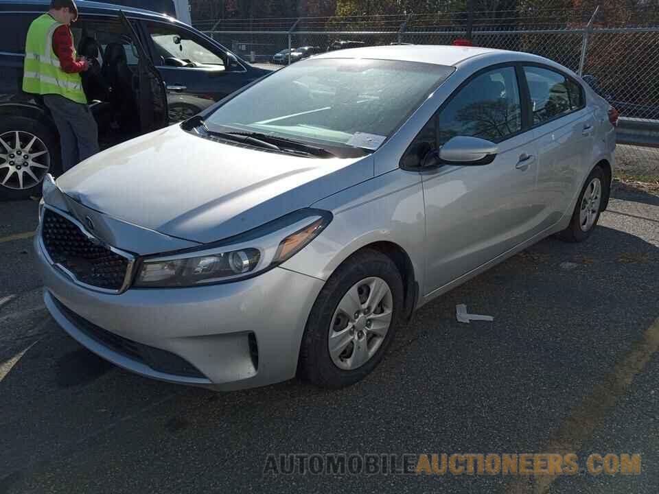 3KPFK4A74JE262586 Kia Forte LX 2018