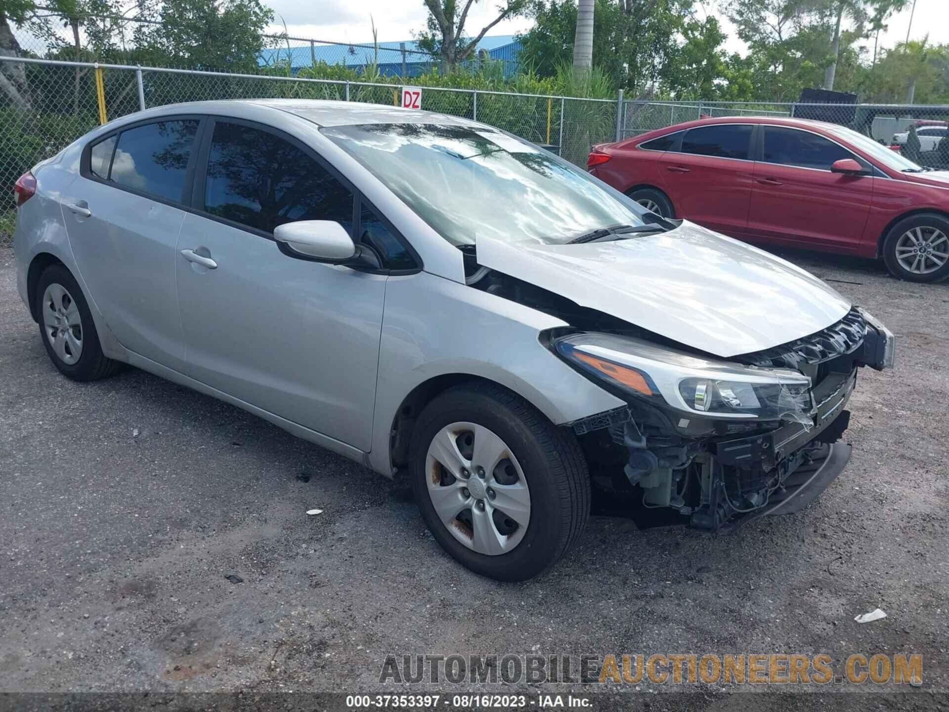 3KPFK4A74JE269666 KIA FORTE 2018