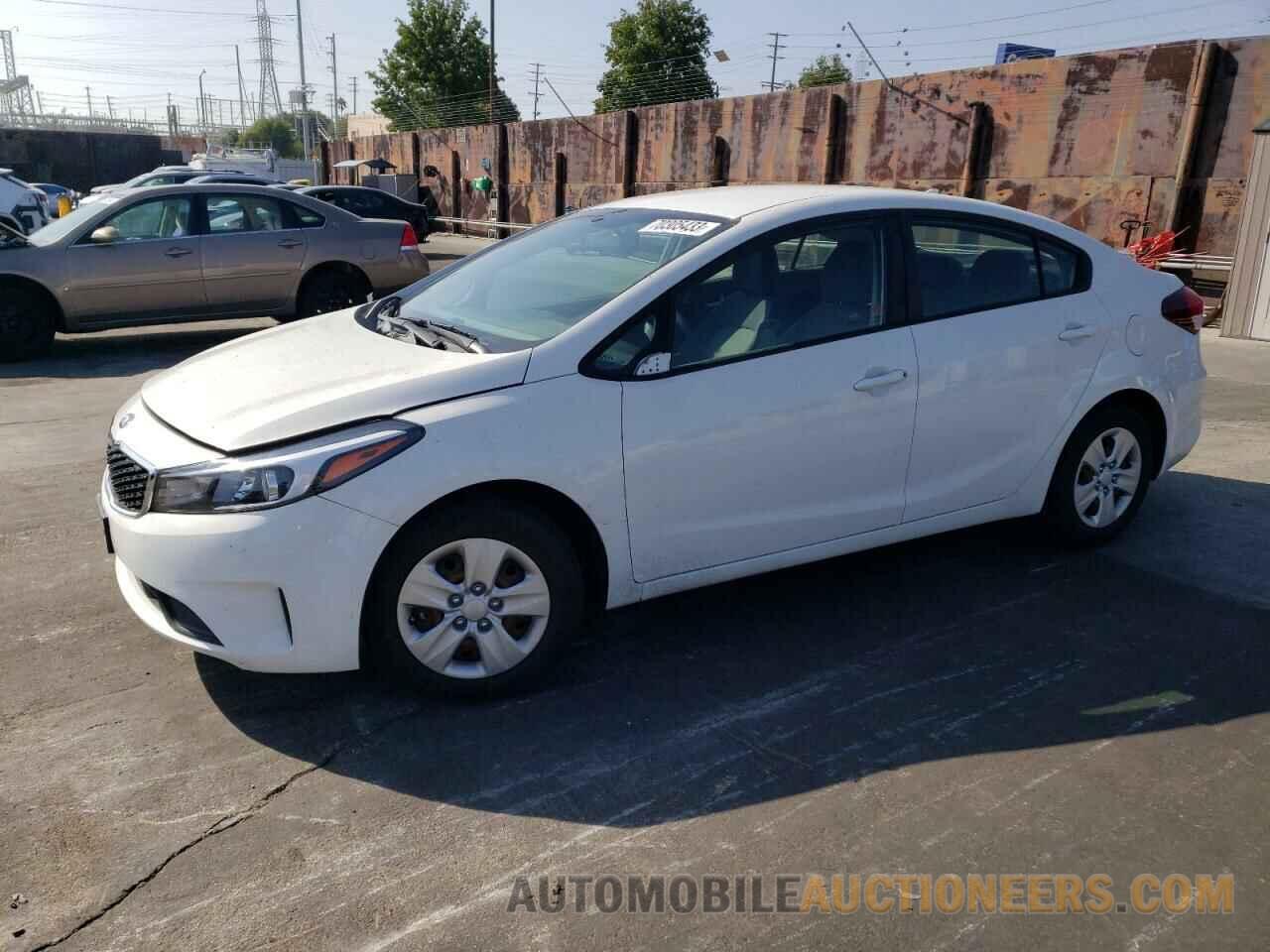 3KPFK4A74JE281137 KIA FORTE 2018