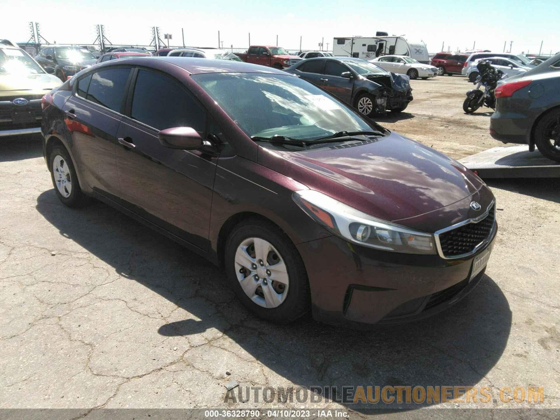 3KPFK4A74JE281381 KIA FORTE 2018