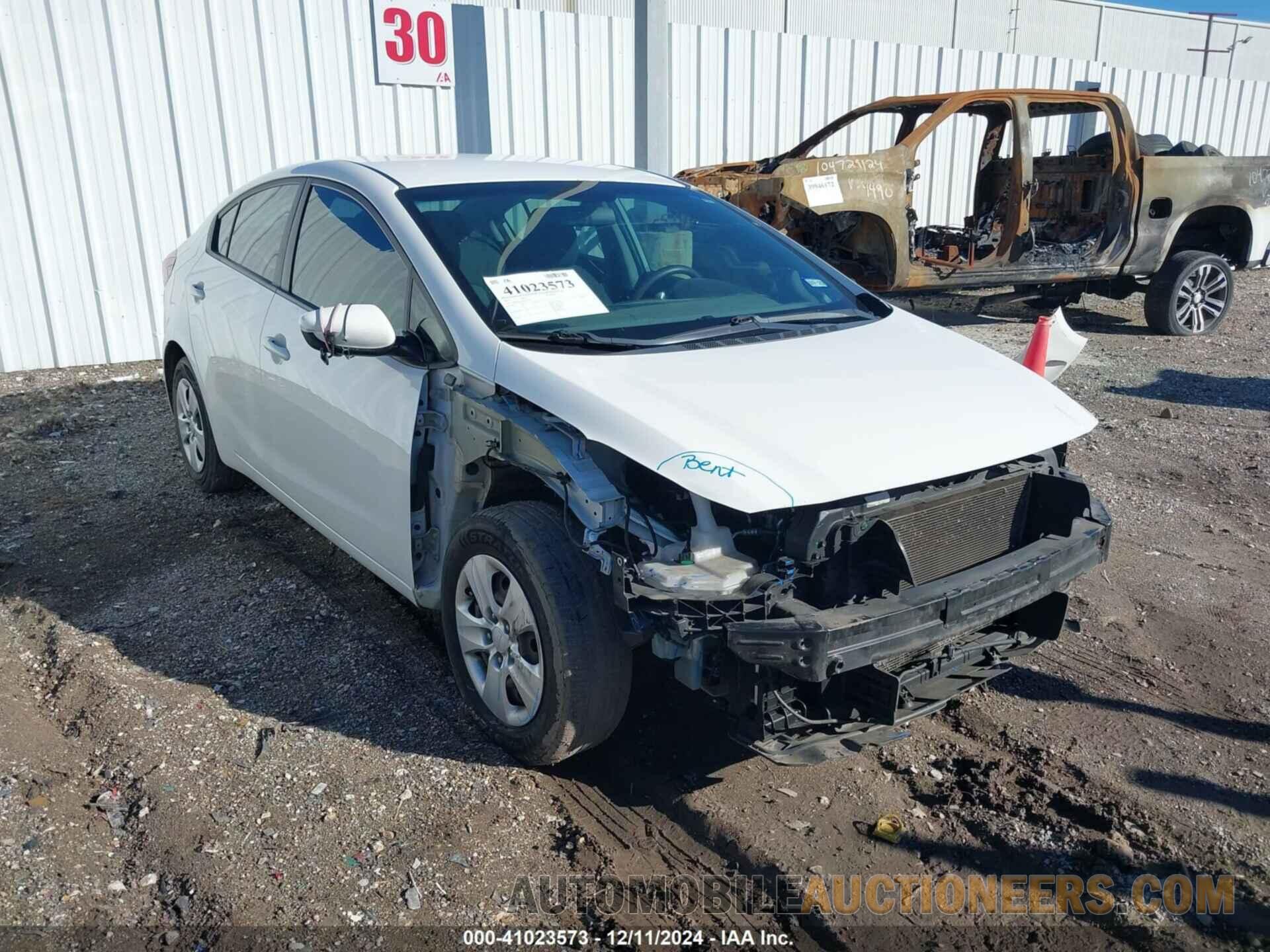 3KPFK4A75HE062309 KIA FORTE 2017